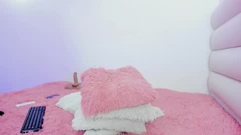 Snapshot of natashaaevannss chatting on November 2025 12:20:02 AM NATASHA online show from November 2025 12:20:02 AM