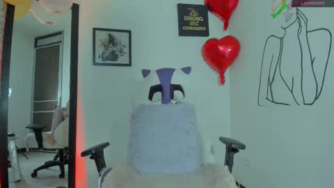 Natasha Anurak online show from February 2026 01:36:02 AM