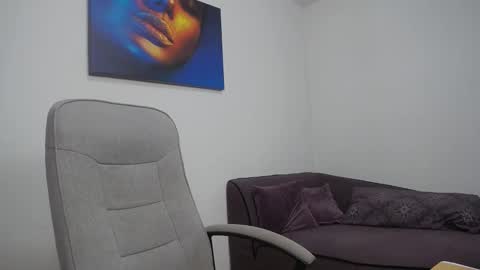 Snapshot of natashaboobs chatting on February 2025 09:43:01 AM natashaboobs online show from February 2025 09:43:01 AM