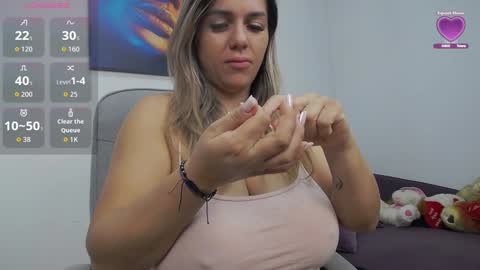 Snapshot of natashaboobs chatting on November 2025 08:04:02 AM natashaboobs online show from November 2025 08:04:02 AM