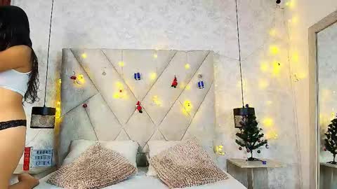 natashaross_t online show from January 2026 07:27:02 PM