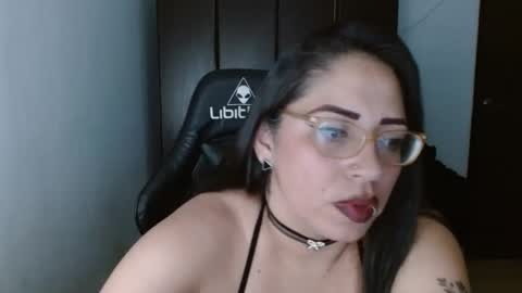 Natasha Smithe  online show from March 2025 04:24:01 AM