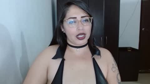 Natasha Smithe  online show from April 2026 12:32:01 AM