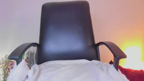 Nataly independent model dont forget to leave your like that will help me grow as a model online show from December 2024 03:41:01 AM