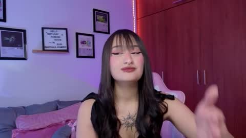 Snapshot of nathalia_ramirez_ chatting on February 2026 01:11:01 AM Nathalia Ramirez online show from February 2026 01:11:01 AM