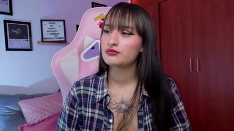 Snapshot of nathalia_ramirez_ chatting on February 2026 03:01:01 AM Nathalia Ramirez online show from February 2026 03:01:01 AM