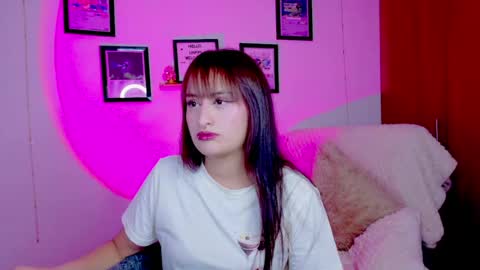 Snapshot of nathalia_ramirez_ chatting on July 2026 01:40:01 AM Nathalia Ramirez online show from July 2026 01:40:01 AM