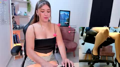 Snapshot of nathalie_29 chatting on September 2025 10:48:01 AM NATHALIE online show from September 2025 10:48:01 AM