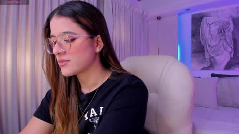 Snapshot of nathalie_rivers chatting on April 2026 11:31:01 AM NATHALIE online show from April 2026 11:31:01 AM