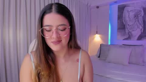 Snapshot of nathalie_rivers chatting on May 2026 11:15:02 AM NATHALIE online show from May 2026 11:15:02 AM