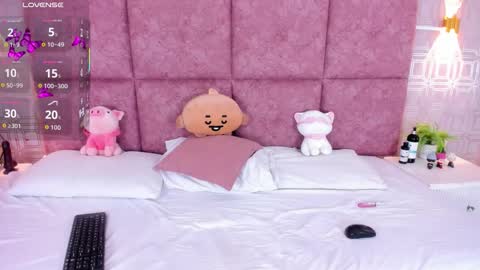 Nathalie Ross online show from March 2026 06:07:01 AM