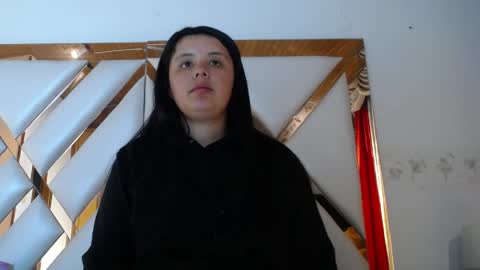 nathaly low online show from April 2026 12:49:01 PM