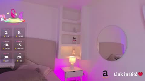 NATHALY  online show from September 2025 10:41:01 AM