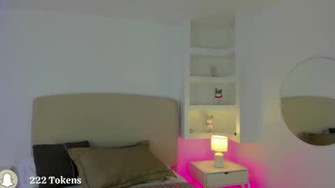 NATHALY  online show from December 2025 10:33:01 AM