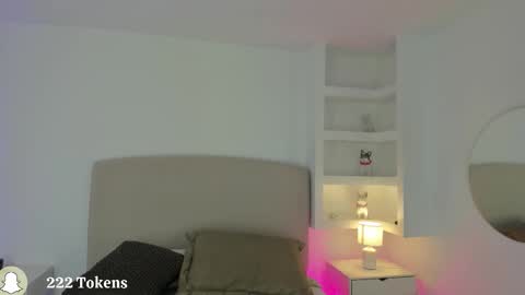 NATHALY  online show from January 2026 10:31:01 AM