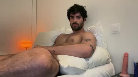 Snapshot of nathan_gael chatting on May 2026 02:13:02 PM Nathaniel online show from May 2026 02:13:02 PM