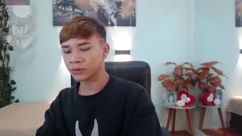 nathanclay online show from December 2025 03:34:01 AM