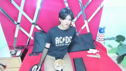 natsumiht online show from September 2025 05:12:01 AM