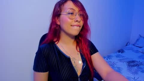 Snapshot of natt15 chatting on October 2025 08:20:02 PM Natalia online show from October 2025 08:20:02 PM