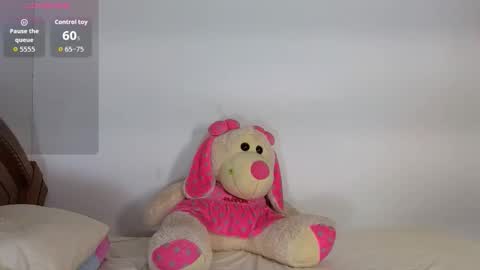 Snapshot of nattyqueen_ chatting on October 2025 01:39:02 AM NattyQueen online show from October 2025 01:39:02 AM