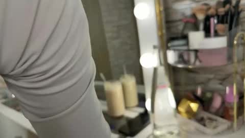 Snapshot of nattywithoutdaddy chatting on December 2025 07:07:01 PM NATTY FIERROS online show from December 2025 07:07:01 PM