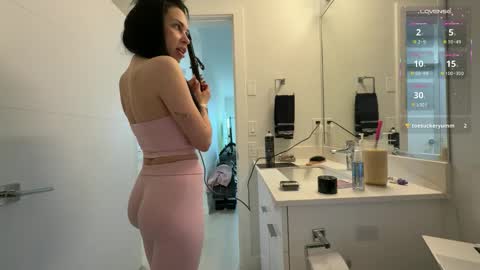 Snapshot of nattywithoutdaddy chatting on February 2026 06:30:01 PM NATTY FIERROS online show from February 2026 06:30:01 PM