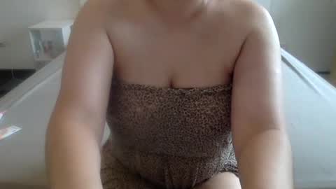 Snapshot of natural_beauty201 chatting on June 2026 07:11:01 AM Penelopa369 online show from June 2026 07:11:01 AM