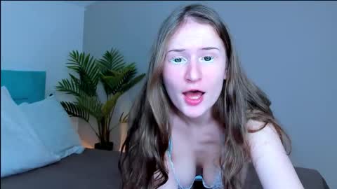 Snapshot of natural_meri_ chatting on December 2025 06:53:01 AM Meri online show from December 2025 06:53:01 AM