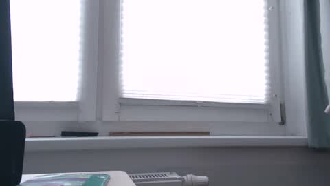 naturista25 online show from October 2025 08:24:01 AM