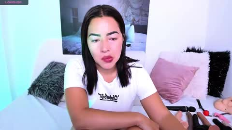 Natalia online show from March 2025 02:32:01 PM