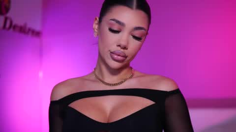 Naty online show from March 2025 05:18:02 AM