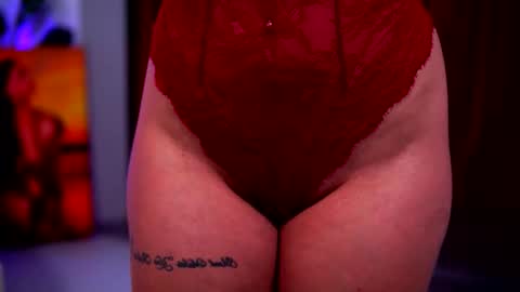 Naty online show from November 2025 10:37:02 AM