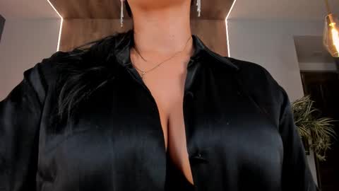 Snapshot of natyferrer chatting on February 2025 04:56:02 PM Naty Ferrer online show from February 2025 04:56:02 PM