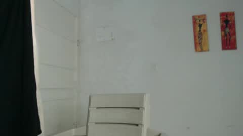 Snapshot of natzumi_mcqueen chatting on February 2025 03:39:01 PM Stella Mcqueen online show from February 2025 03:39:01 PM