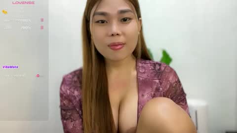 Shuvee Keiko Half Japanese  Half Pinay online show from February 2026 05:52:01 PM