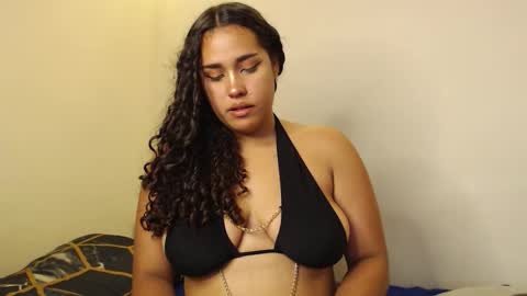 Eimy online show from November 2025 05:09:02 AM