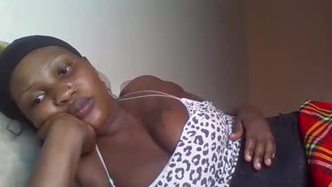 Snapshot of naughty8779 chatting on October 2025 02:35:01 AM naughty8779 online show from October 2025 02:35:01 AM