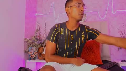 naughty_ares online show from October 2025 07:03:02 PM