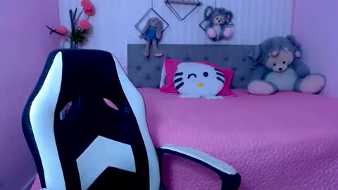 Zoe online show from April 2026 06:19:01 AM