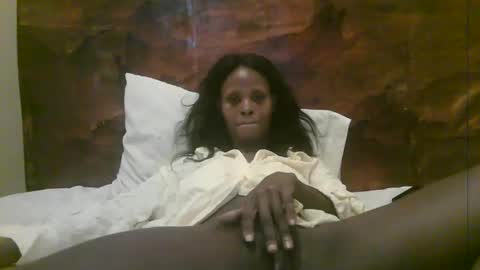 Snapshot of naughty_babe000 chatting on May 2026 01:52:02 PM alisha online show from May 2026 01:52:02 PM