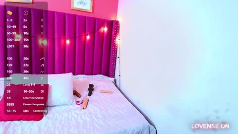 Snapshot of naughty_ebonyy chatting on December 2024 07:31:02 PM SASHA online show from December 2024 07:31:02 PM