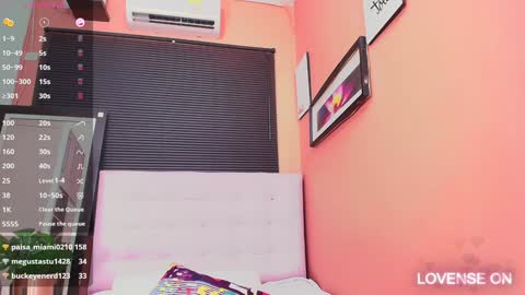 Snapshot of naughty_ebonyy chatting on January 2025 07:35:01 PM SASHA online show from January 2025 07:35:01 PM