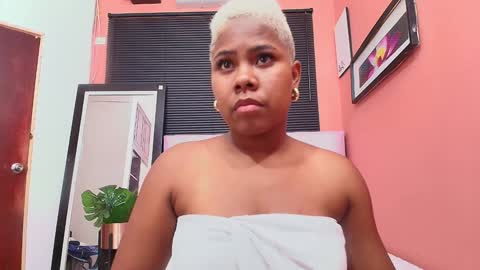 Snapshot of naughty_ebonyy chatting on January 2025 10:37:01 PM SASHA online show from January 2025 10:37:01 PM