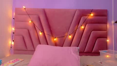 Snapshot of naughty_ebonyy chatting on November 2025 03:05:01 AM SASHA online show from November 2025 03:05:01 AM