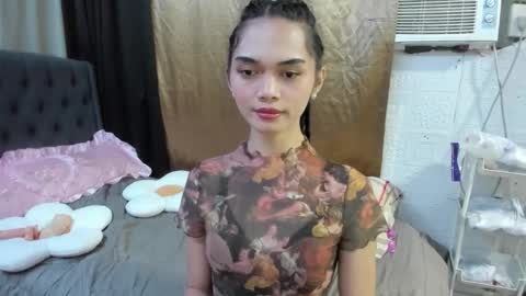 emma online show from October 2025 09:35:02 PM