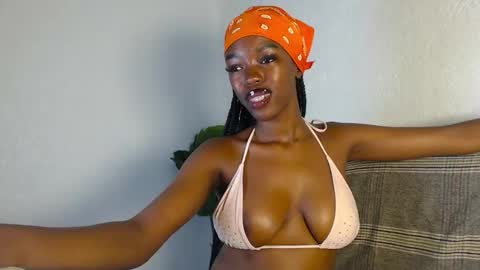 Snapshot of naughty_katrina1 chatting on October 2025 06:16:02 AM naughty_katrina1 online show from October 2025 06:16:02 AM