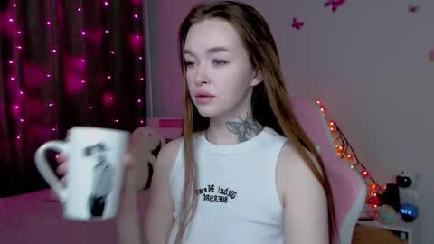 Snapshot of naughty_mablee chatting on November 2025 12:31:01 AM Mable online show from November 2025 12:31:01 AM