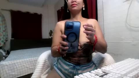 Snapshot of naughty_mariaxx chatting on February 2025 12:47:01 PM Maria online show from February 2025 12:47:01 PM
