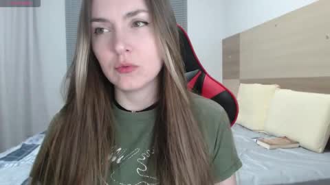 Ann online show from October 2025 01:46:02 AM