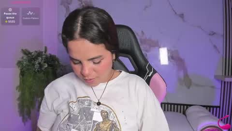 Stefany online show from May 2026 02:42:02 AM